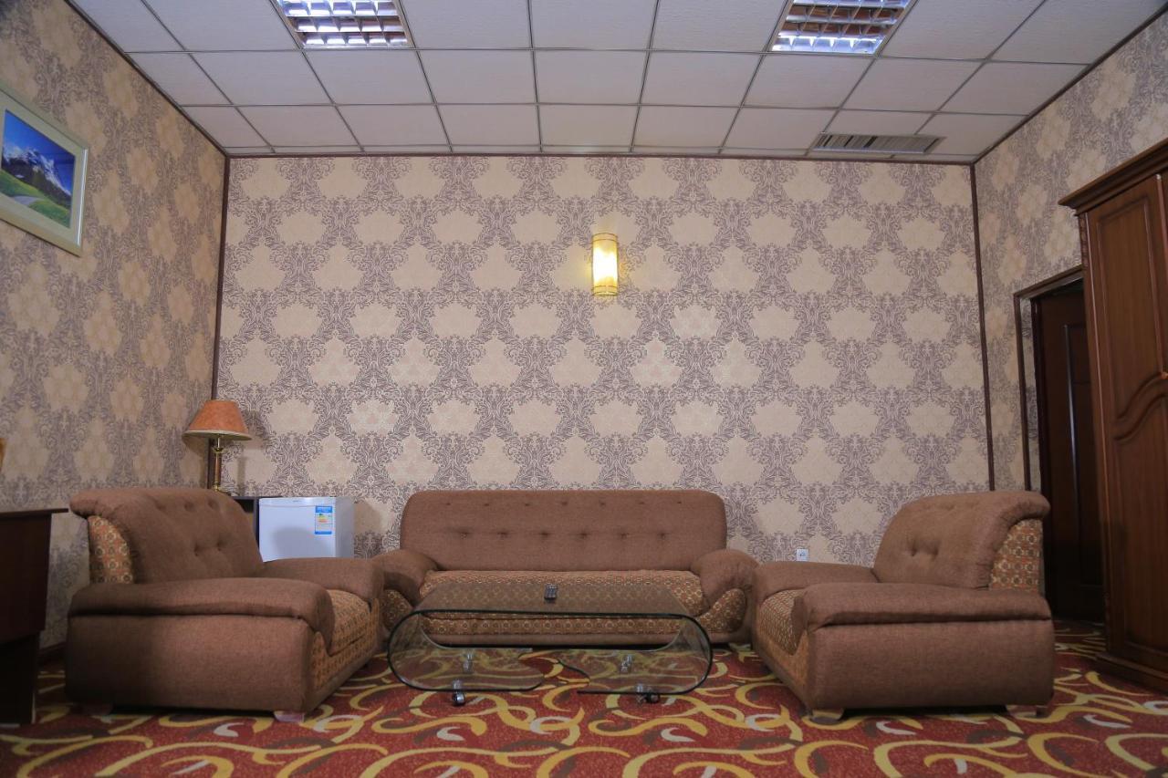 Dangara Hotel Kokand ภายนอก รูปภาพ